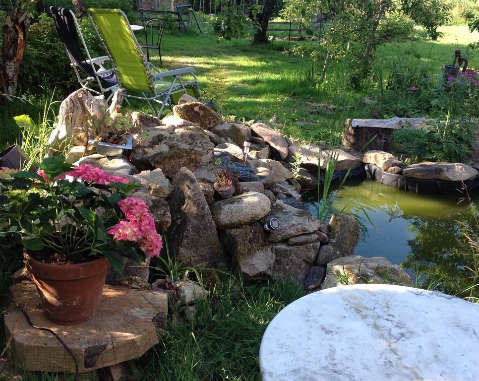 Le Pigeonnier De Quarre Bed and Breakfast Εξωτερικό φωτογραφία