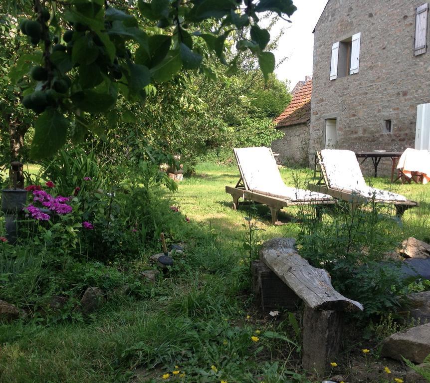 Le Pigeonnier De Quarre Bed and Breakfast Εξωτερικό φωτογραφία
